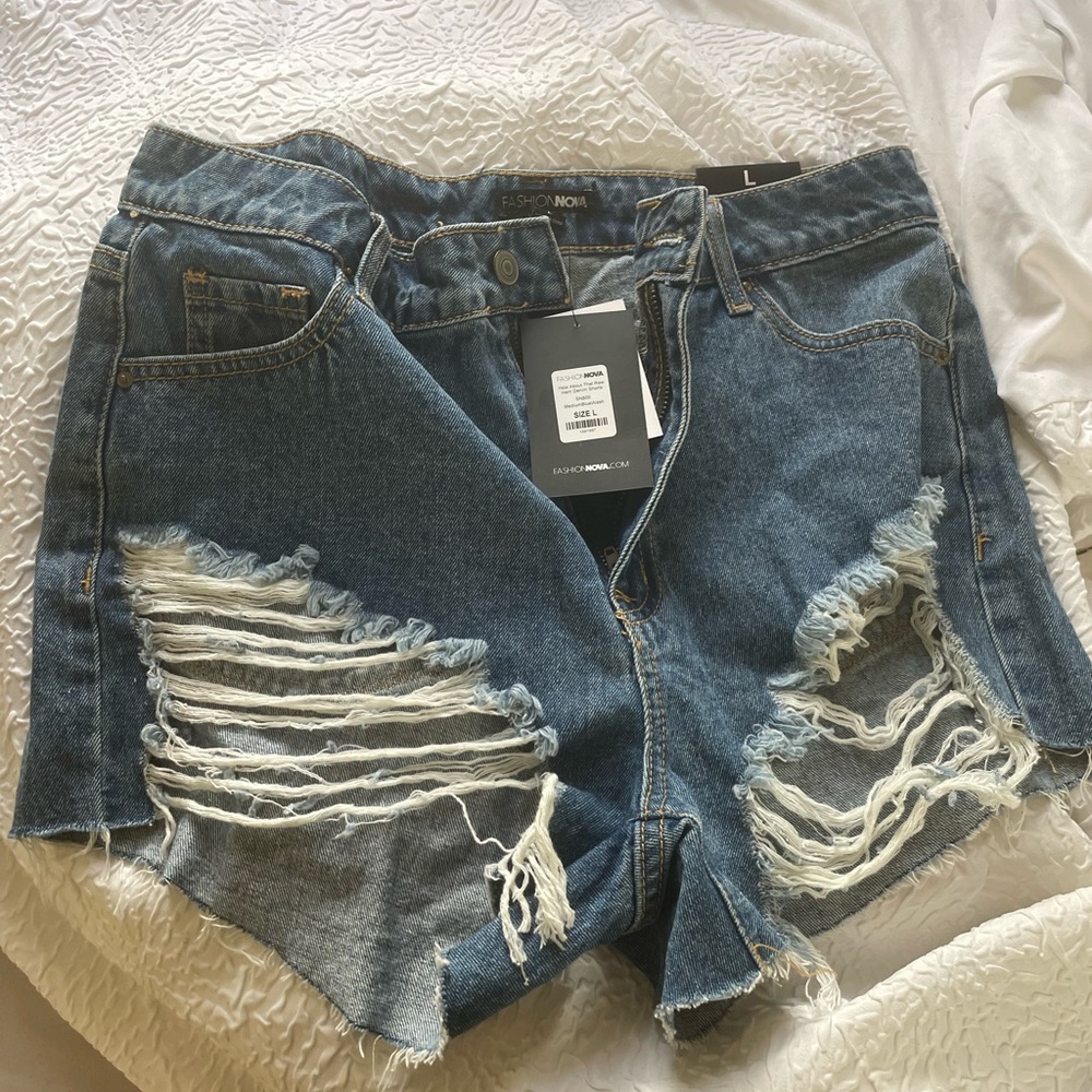 Distressed jean short shorts